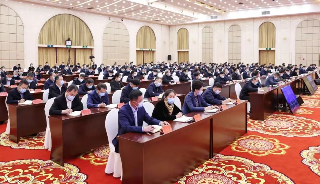 许勤：坚持以案为鉴做到警钟长鸣推进自我革命建设勤廉龙江