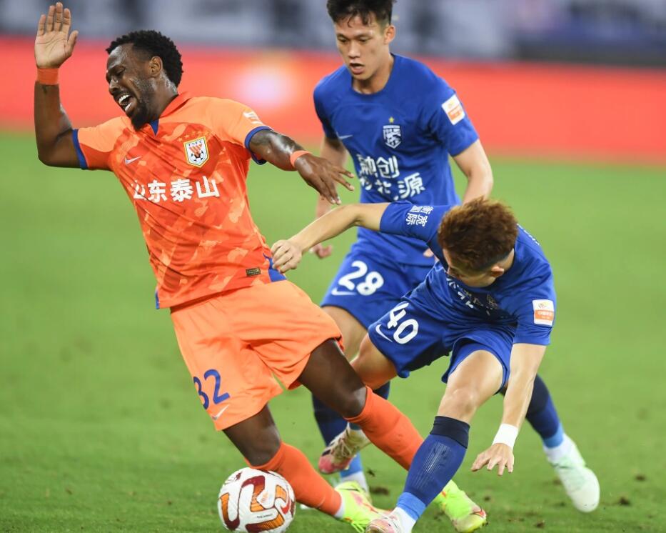 武汉三镇2-0山东泰山,武汉三镇2比0山东泰山比赛录像