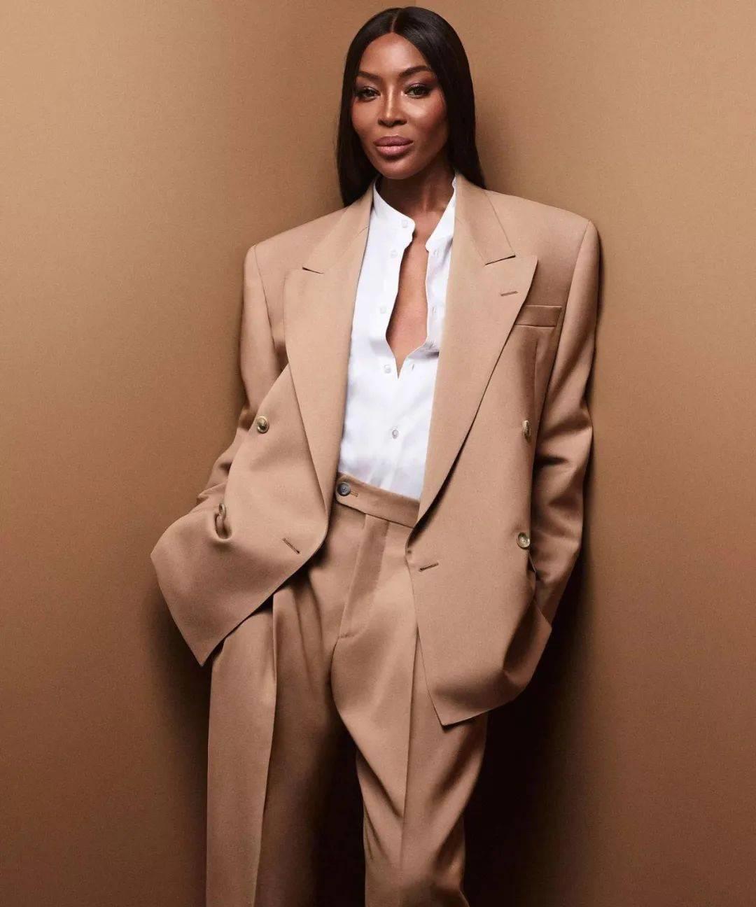 英国黑珍珠超模,英国国宝超模