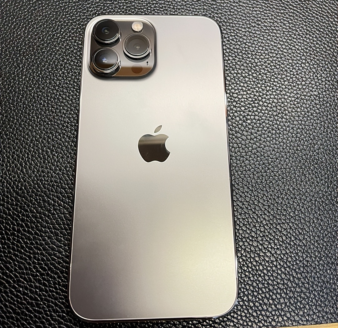 5800的卡贴14promax可以吗,6000多的iphone12promax能买吗