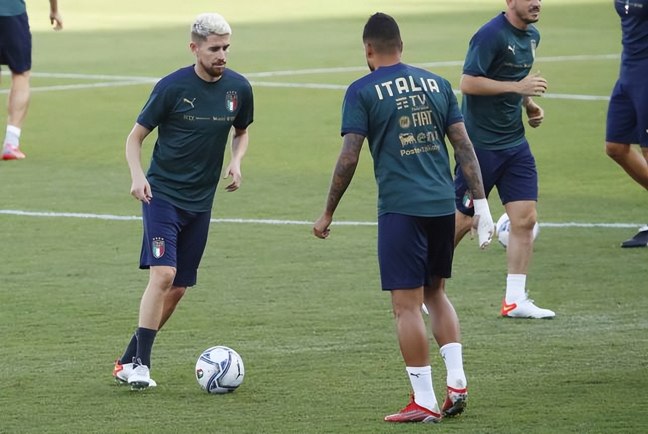 ac米兰锋线引援只考虑两种类型,ac米兰最强锋线