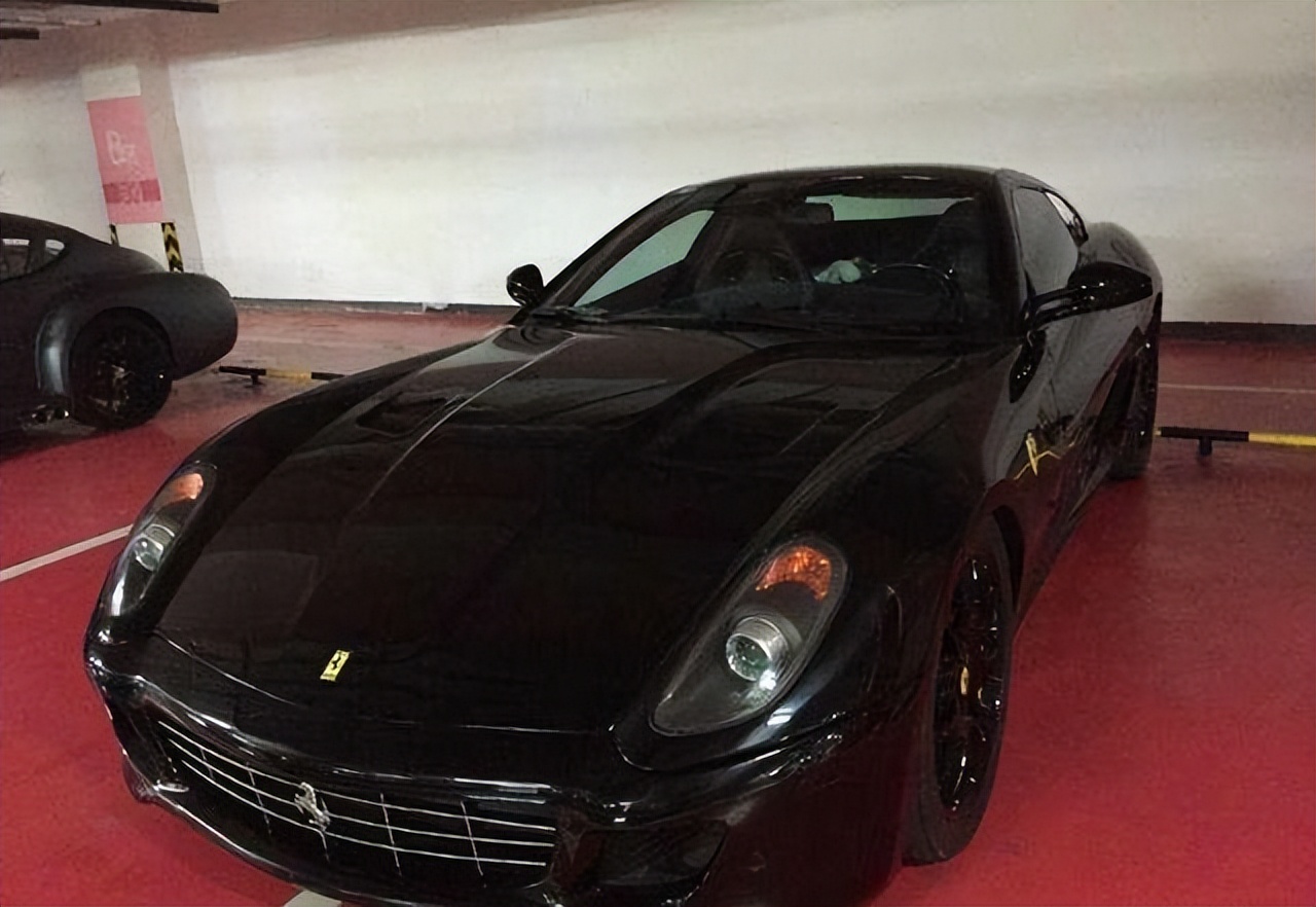 汽车长时间停车库落灰,车库落灰的车可以开走吗