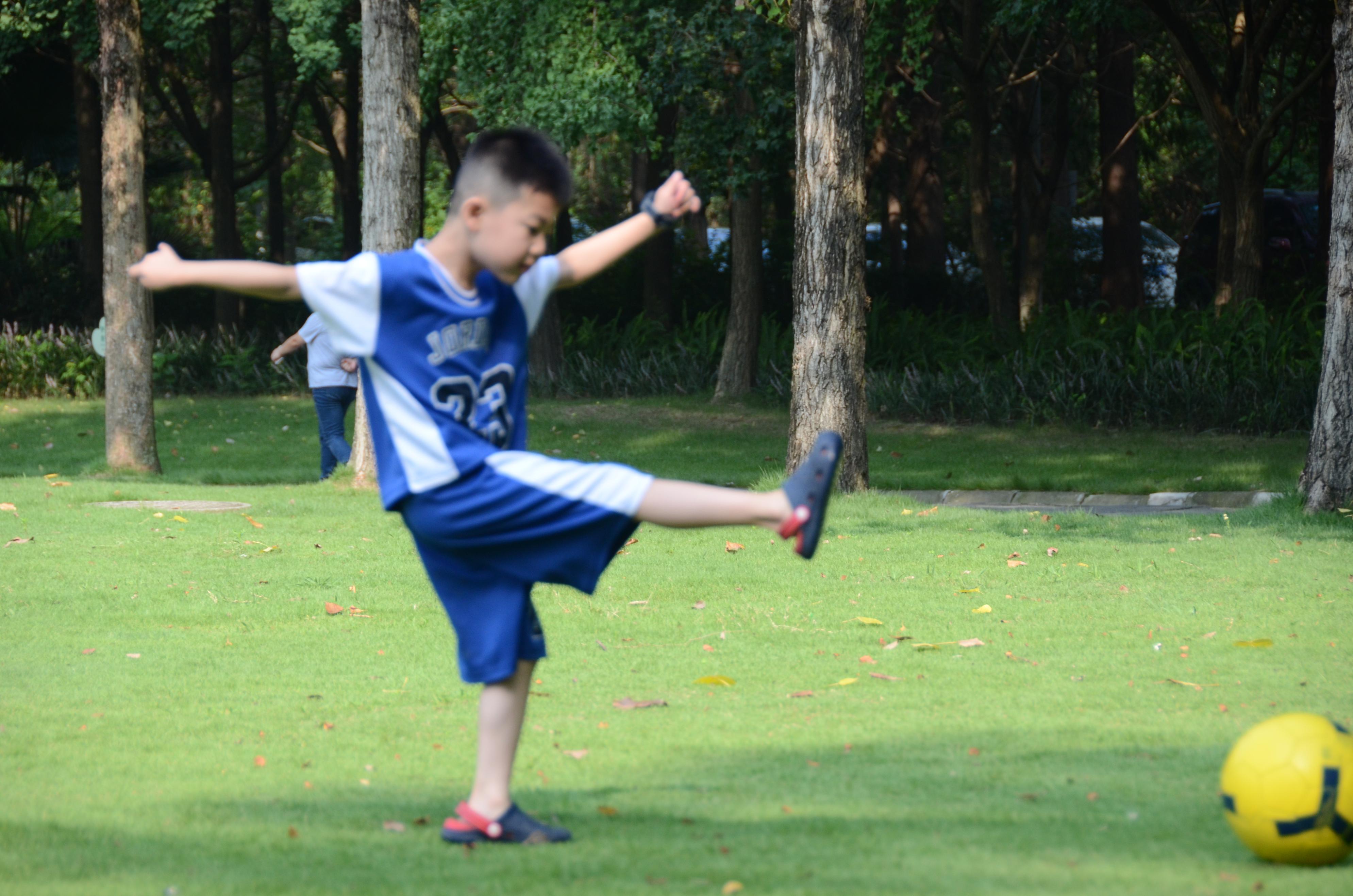 健身回家路上全是美食,健身完回家路上都是吃的