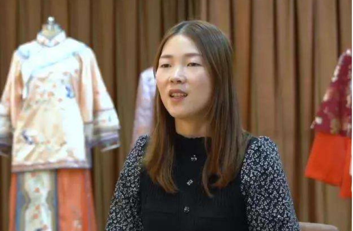 95后寿衣模特淘宝店叫什么名字,95后淘宝寿衣女模特