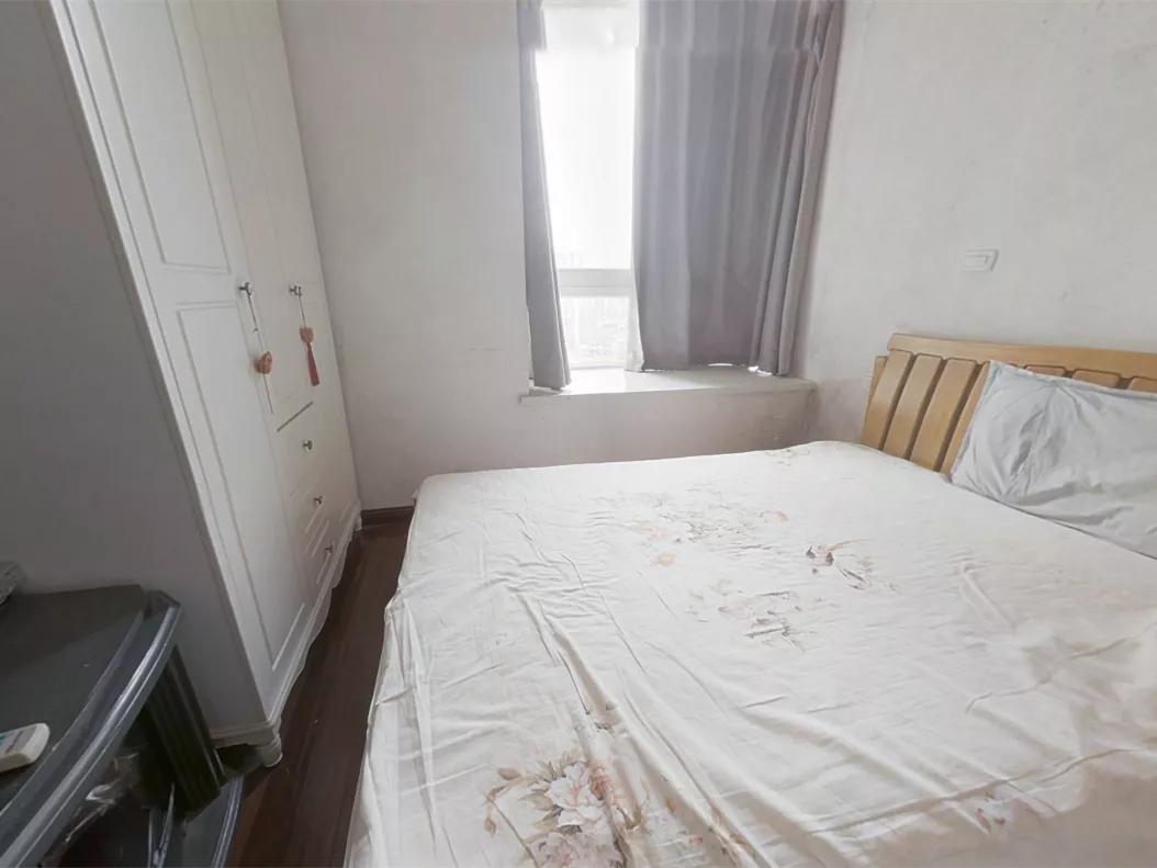 75平米现代风格婚房设计,75平方工业风婚房