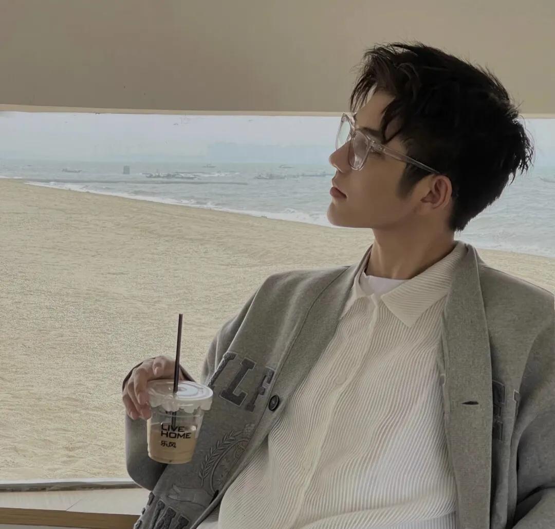 微信头像高冷霸气的男生动漫头像,卡通头像微信头像男生