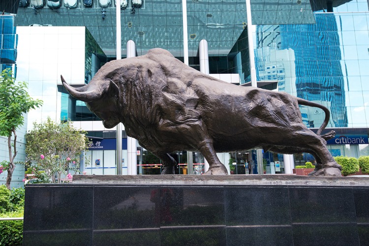 胡锡进炒股首日赚104.78元,胡锡进称盈利2829.17元