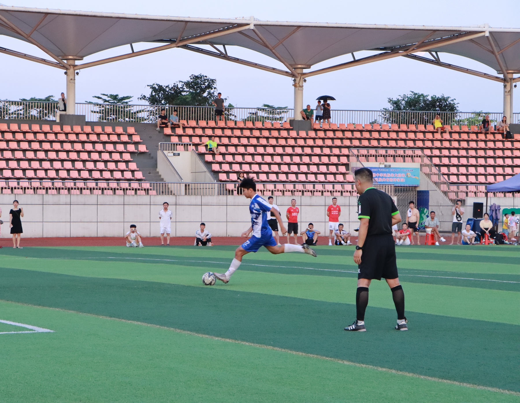 铆足干劲抢进度,铆足干劲