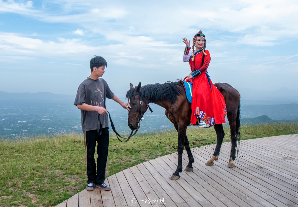 河南特别大的草原,美丽的河南大草原