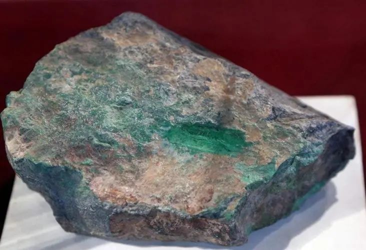 网络购买翡翠原石怎么维权,直播间买翡翠原石被骗怎么维权