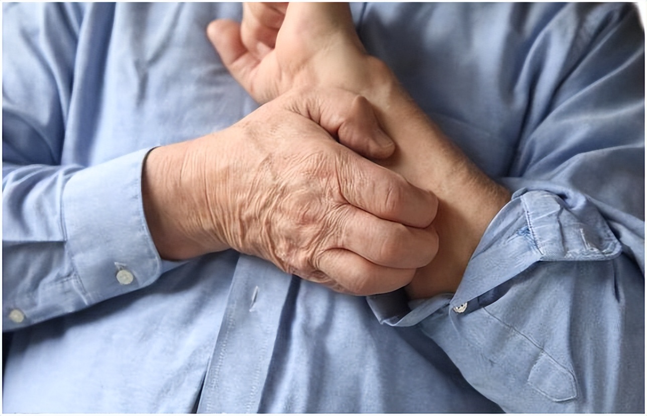 身体哪二处发痒要警惕,身上这两处发痒别大意