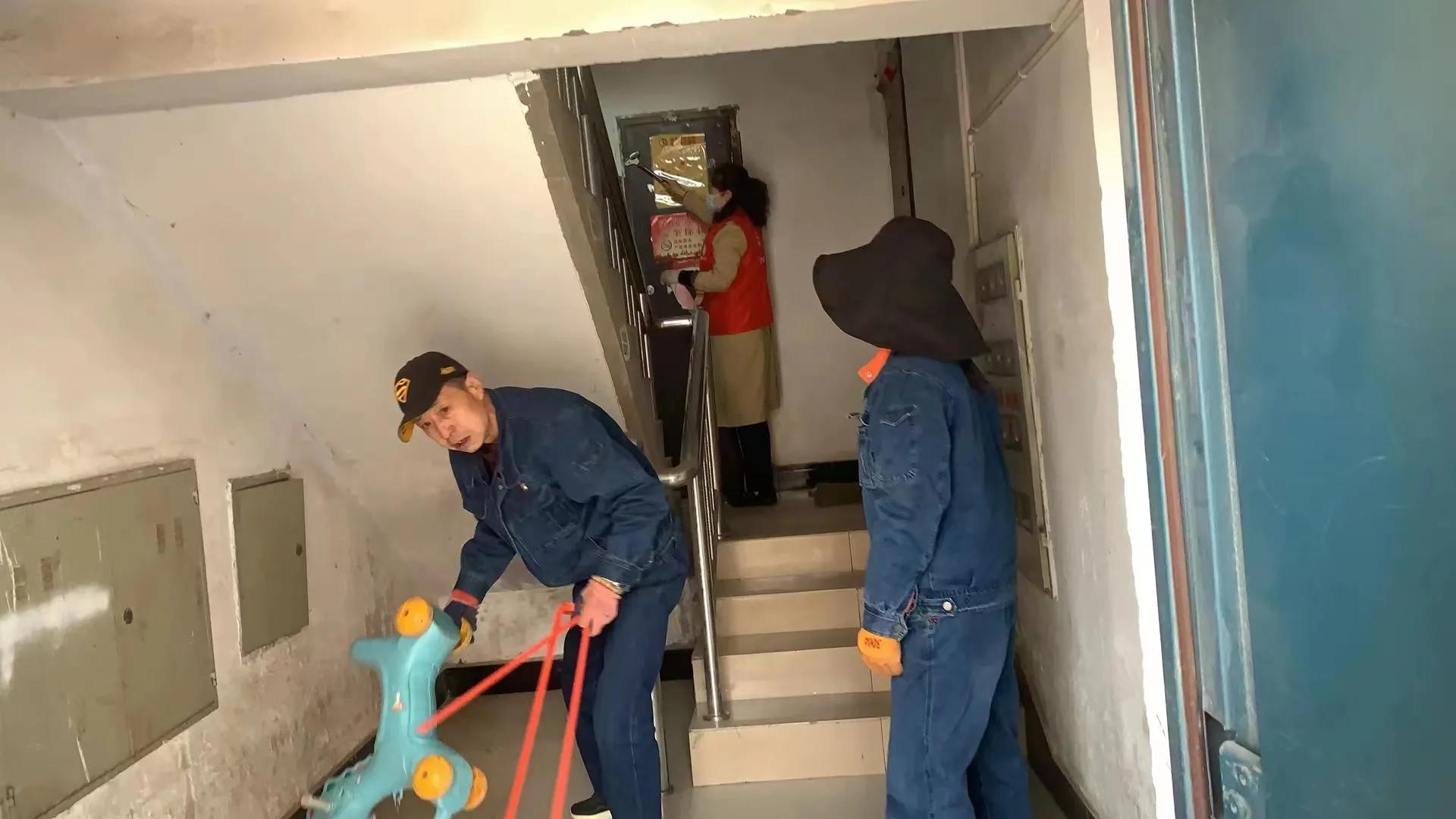 平川区兴平路街道德政社区：小举动体现大关怀暖心物业营造和谐小区