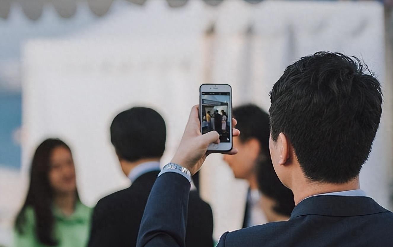 常见的10类网民心理,有些人买手机2000元以下什么心理