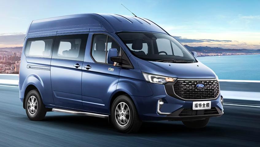 轻客市场神仙打架？2023款福特全顺高能出圈，不看热闹看体验