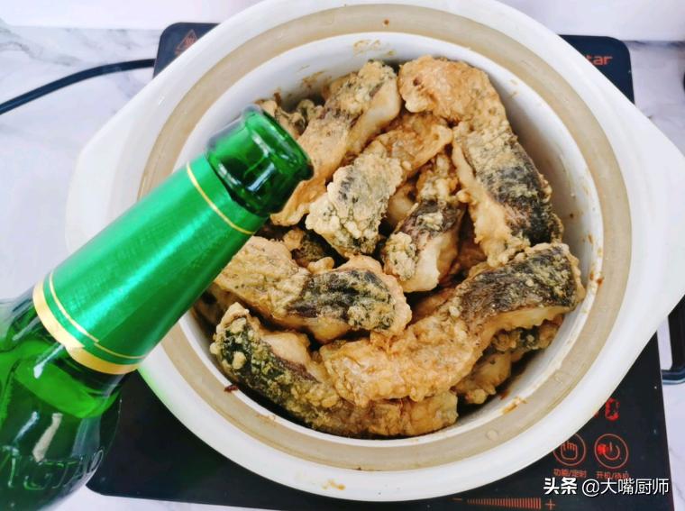 炖鱼怎么去鱼腥味最佳,炖鱼去除鱼腥味的最快方法