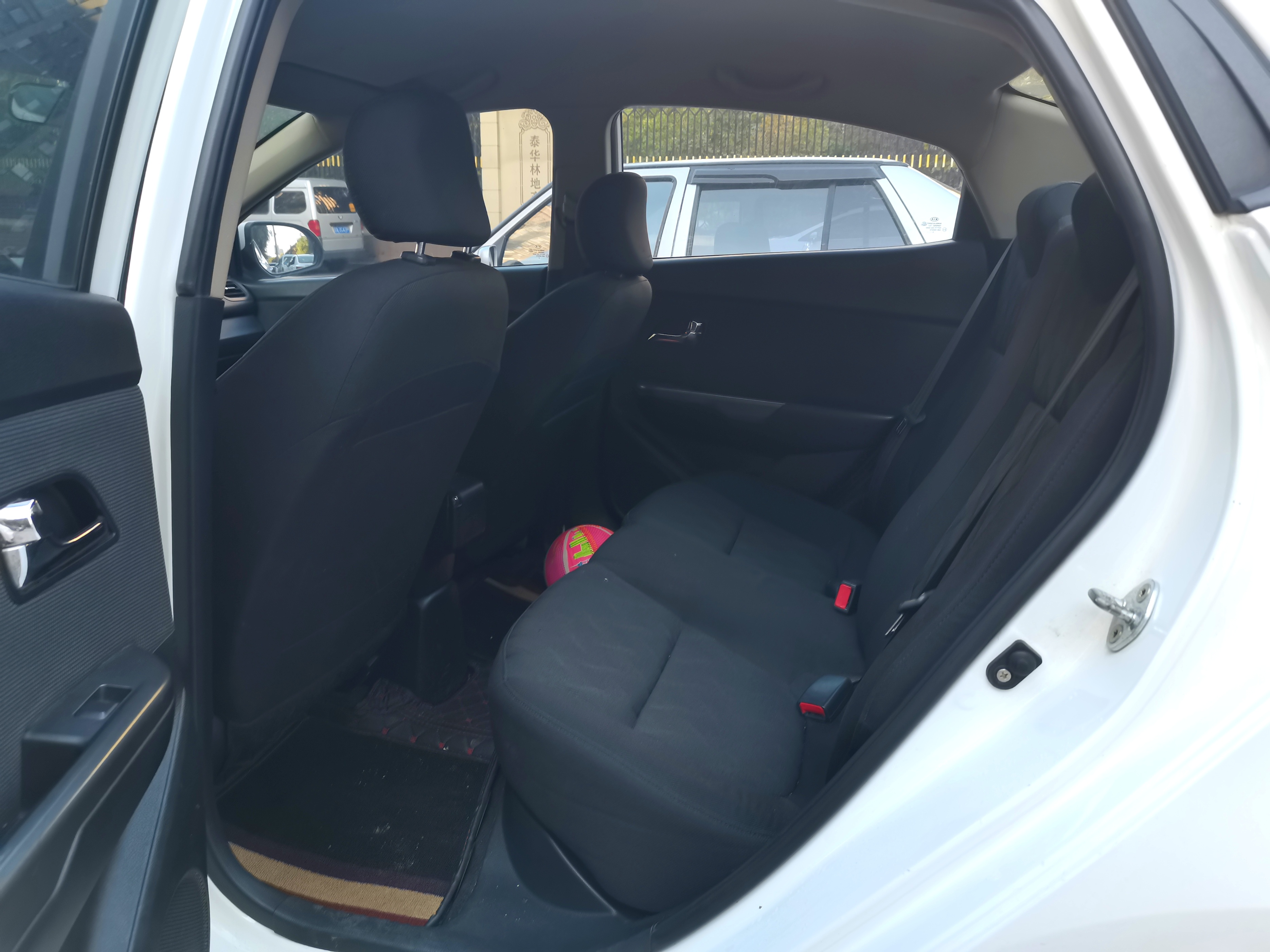 两三万的小车二手车推荐,两三万能买到靠谱的车吗