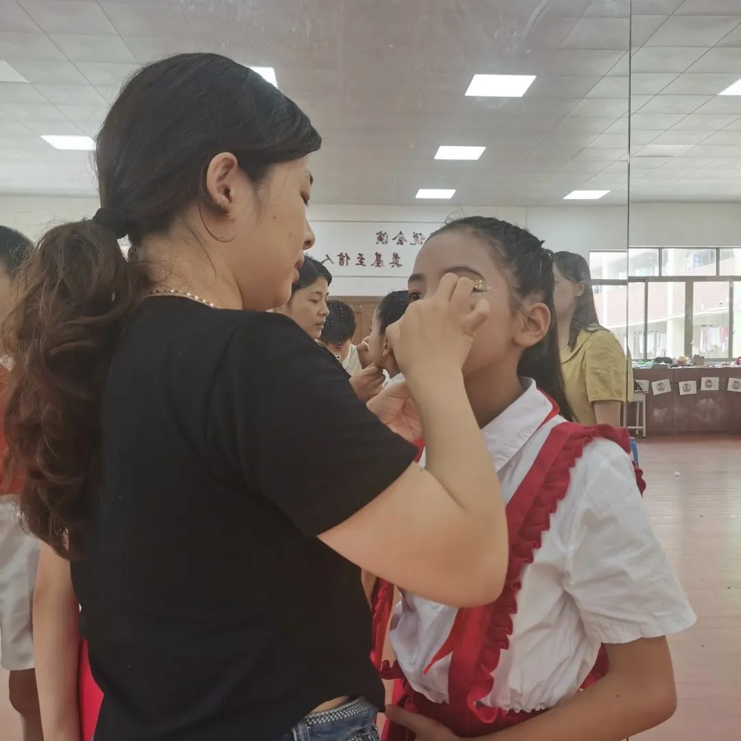 碧波实验小学朗诵比赛,实验小学诗朗诵一等奖