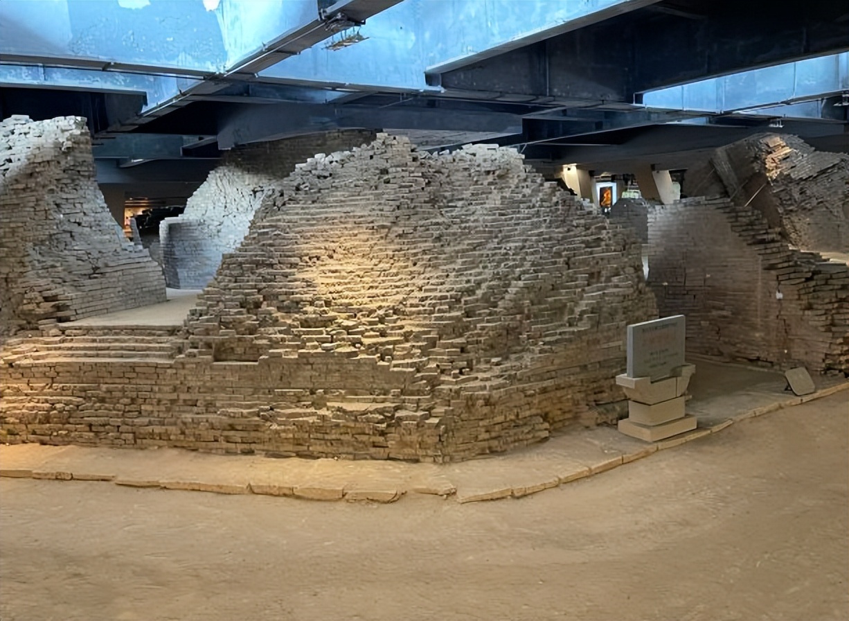 雷峰塔值得看的地方,杭州雷峰塔美景视频