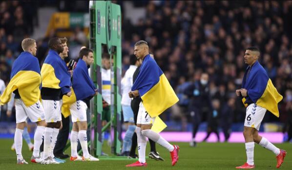 国际足坛“重兵围剿”俄罗斯，两句“不合时宜”的实话却直指人心