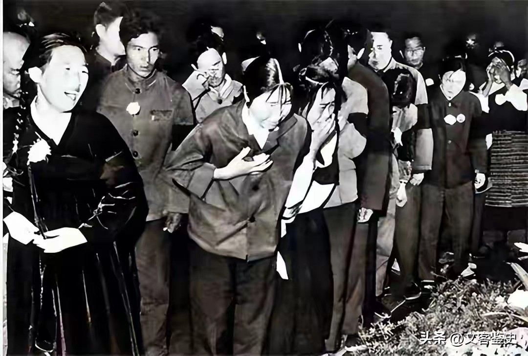 毛主席逝世46年，遗体为何至今栩栩如生面色红润？不只是药物作用