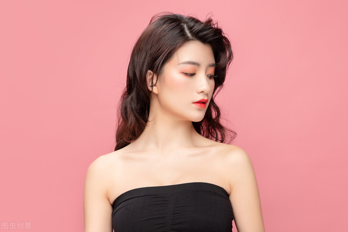 女朋友被搭讪了我应该怎么办,被女生搭讪是什么体验