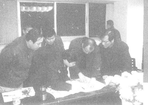 水泥下的秘密,水泥地下挖出的秘密