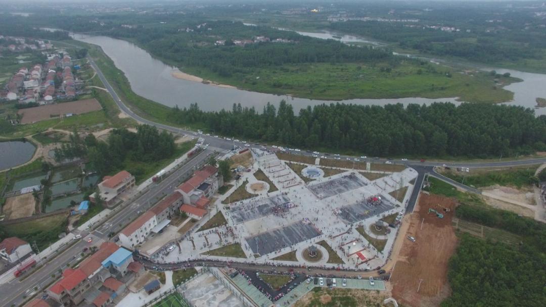 武汉市新洲三店龙丘广场的位置,新洲三店龙丘规划