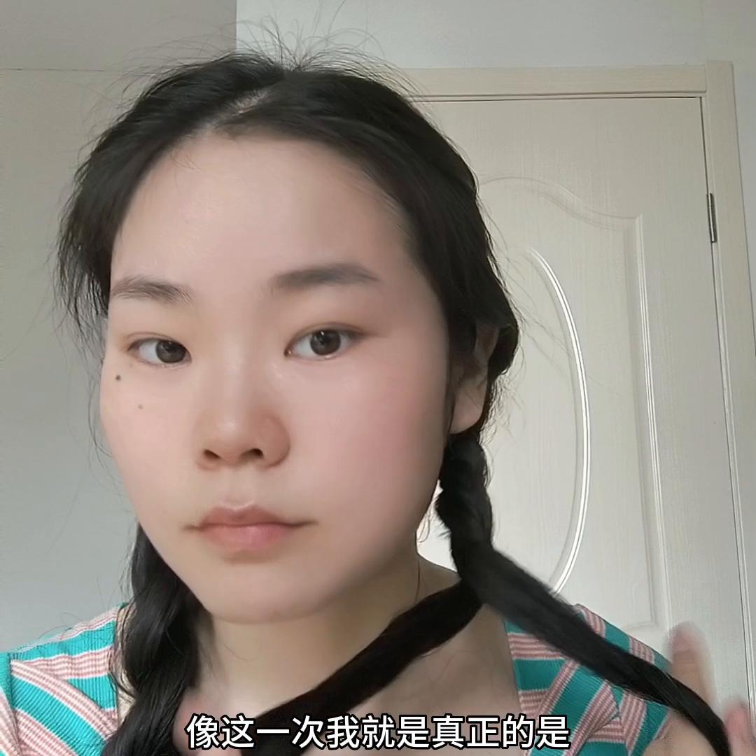 怎么从头皮就开始扎麻花辫,扎麻花辫的又快又好看的方法