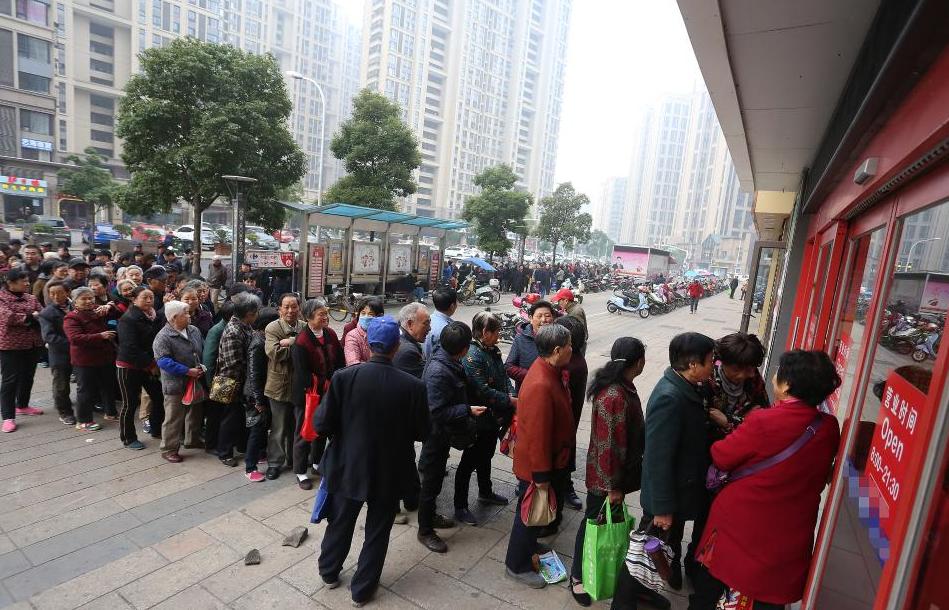 山东大姐卖小吃一月挣4万,小伙子开超市卖鸡蛋年赚百万