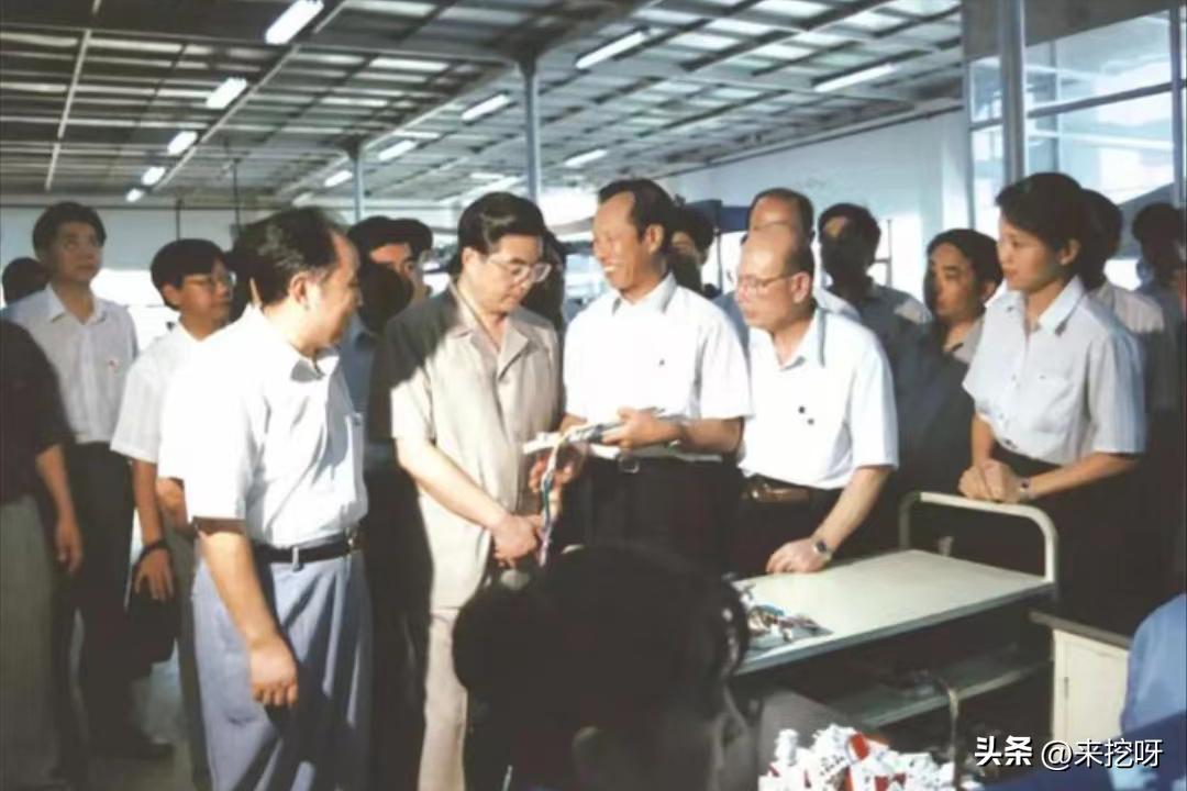 80年代末的资本运作王者，荣事达创始人：陈荣珍