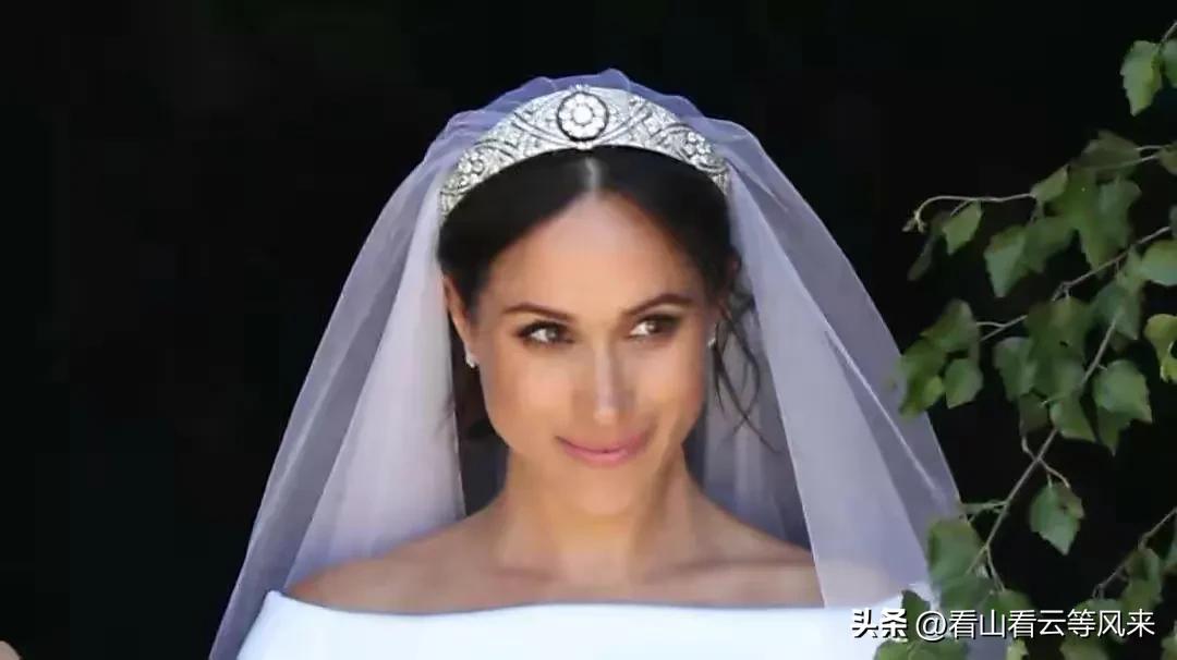 英国女王王冠是什么样的,英国女王的王冠有哪些