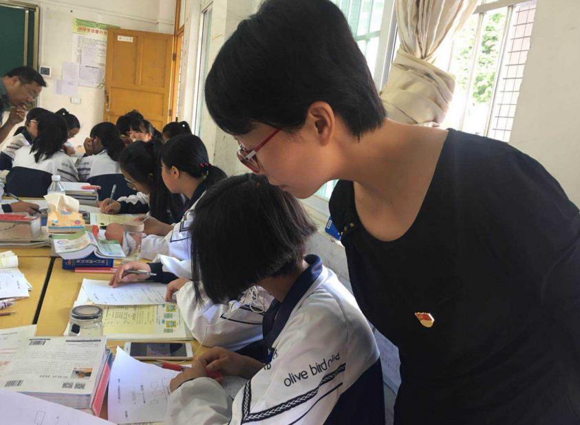 老师反应孩子字迹潦草怎么回复,学生作业字迹潦草怎么处理