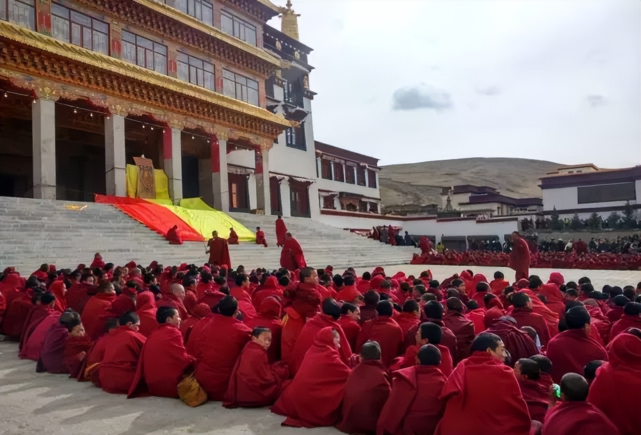 到达世界最美之城理塘,日光之城理塘