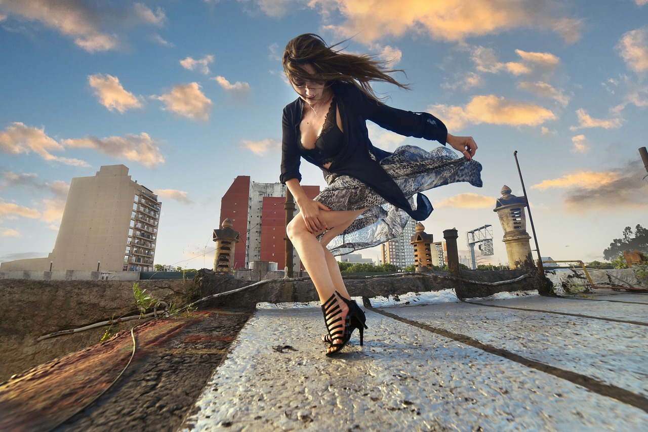 跨越曳步舞,跨越距离曳步舞慢动作分解