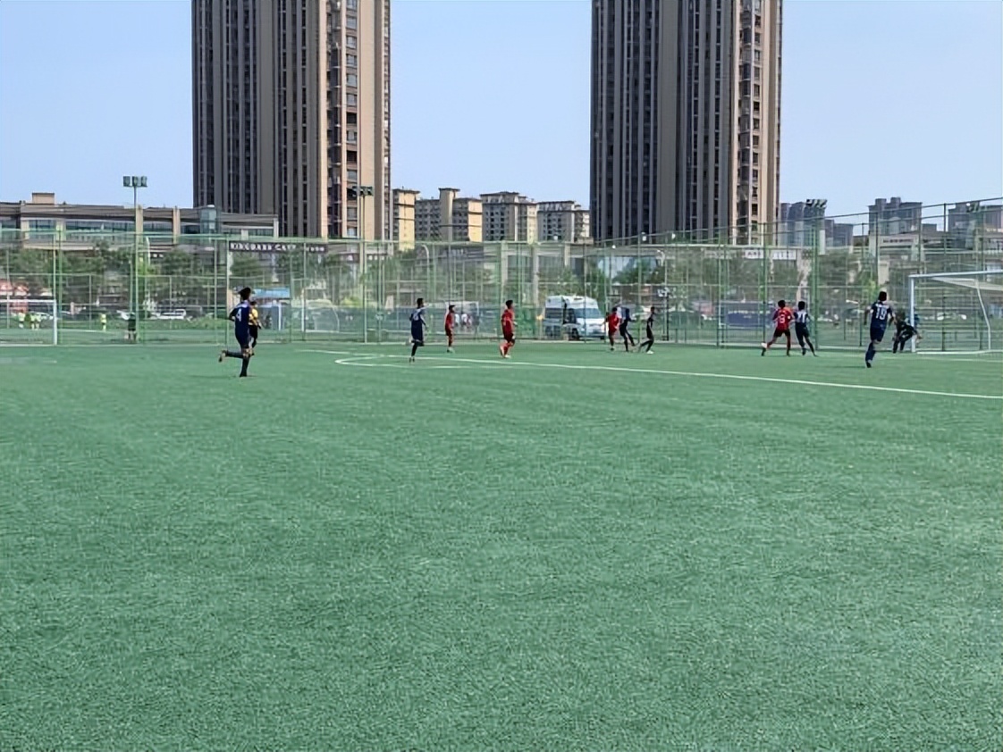 城阳二中足球甲组夺冠,城阳实验二中足球队全国冠军