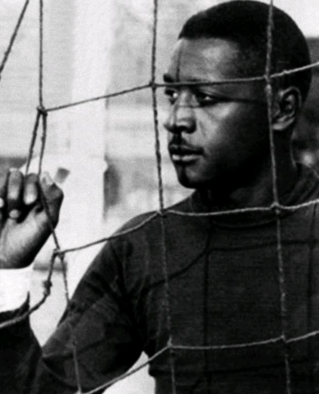 偷窃、下毒、车震、巫术，还有性放纵：世界杯历史上的冷故事