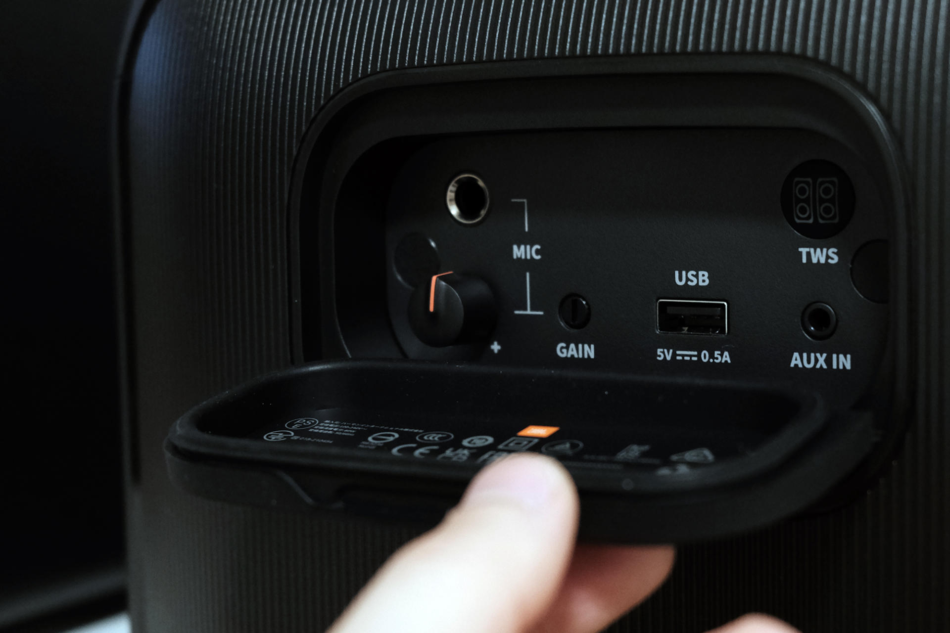 jbl音乐战将户外唱歌效果,新款jbl音乐战将