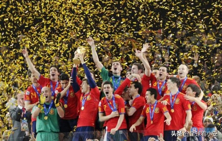 世界杯夺冠次数：五星巴西，德国意大利四次捧杯，荷兰无冕之王