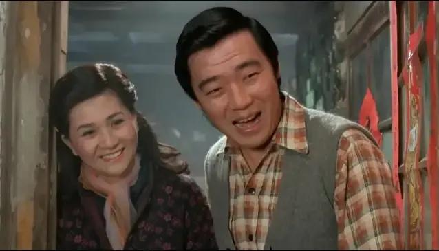 李立群难得一遇居家老戏骨,李立群谈外貌才情财力