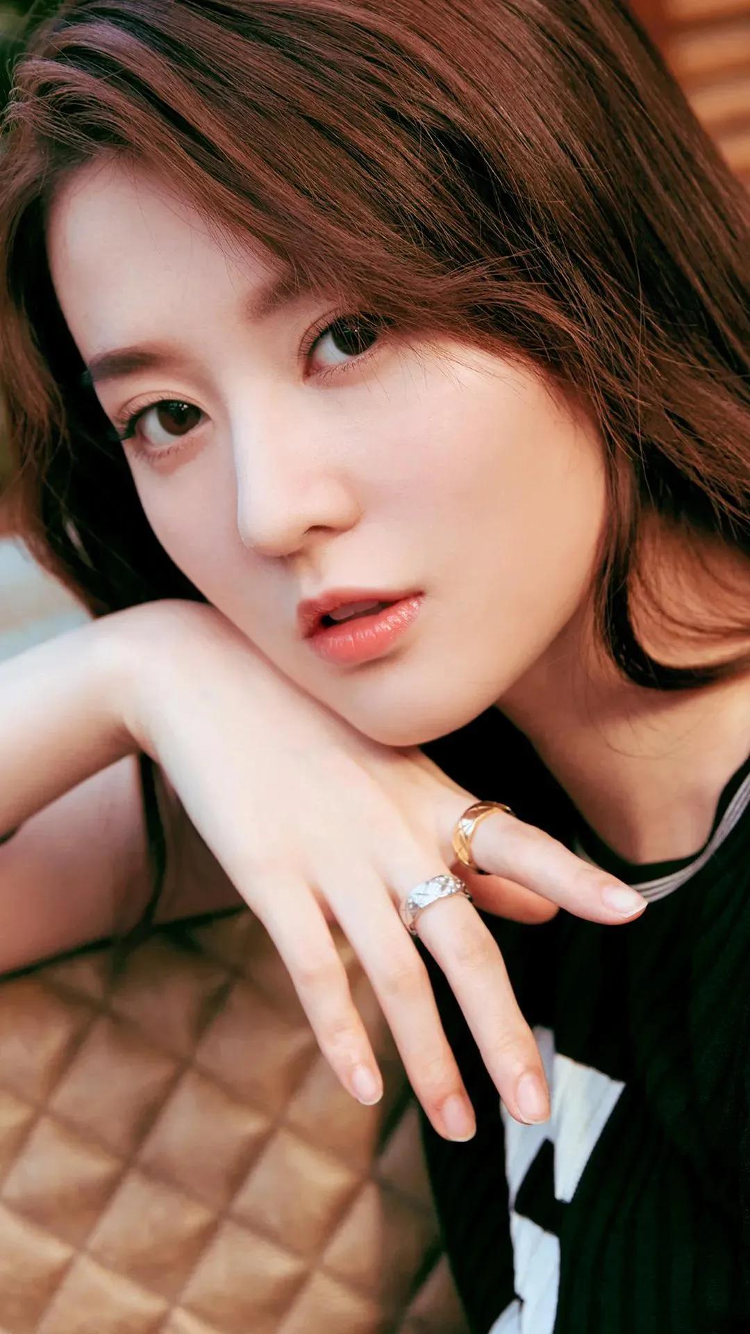 乔欣清纯女孩视频,乔欣清纯风穿搭好美