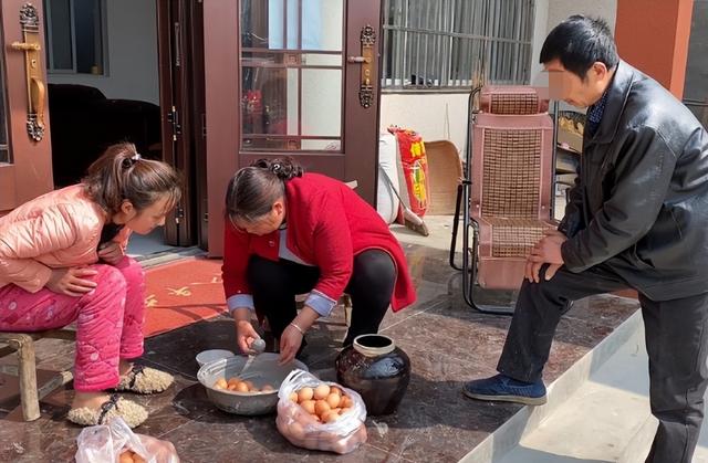 凤凰男与老婆住院,凤凰男花了妻子的钱后续