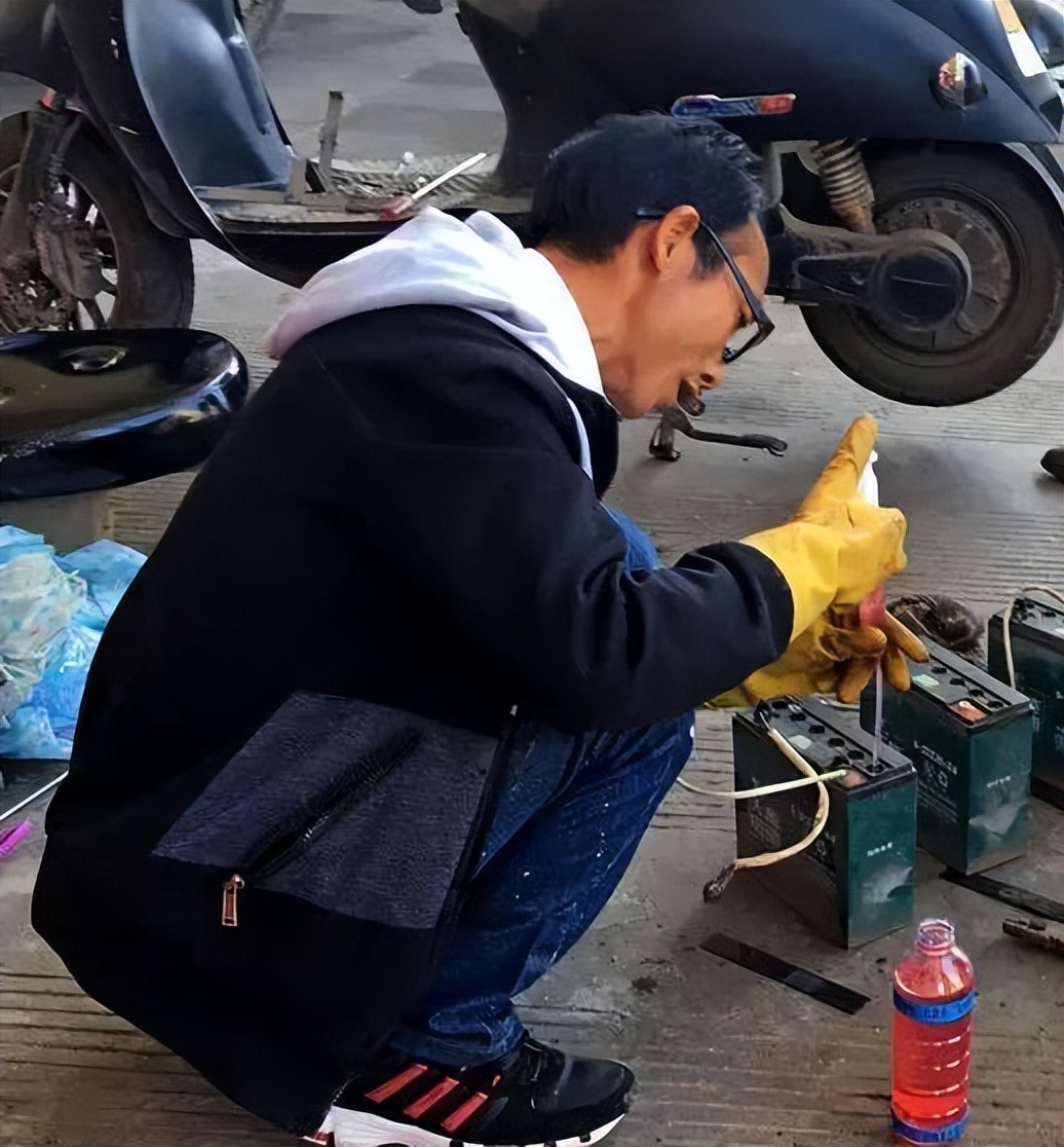 电动车电用尽了充几个小时好,电动车用尽再充电好吗