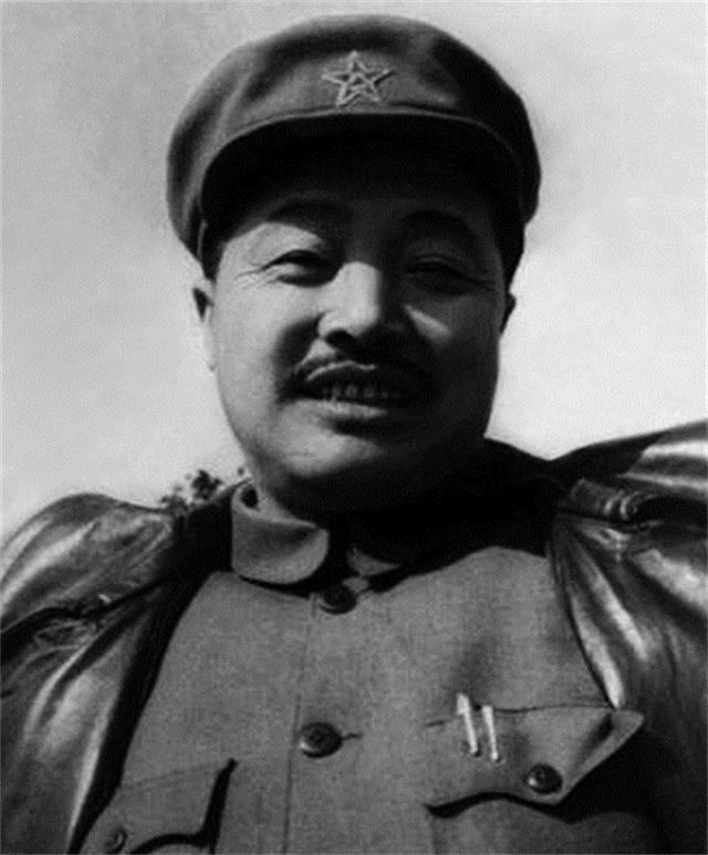 授衔后，*德朱**元帅的军衔编号竟是004，那001是谁？60年后揭开真相