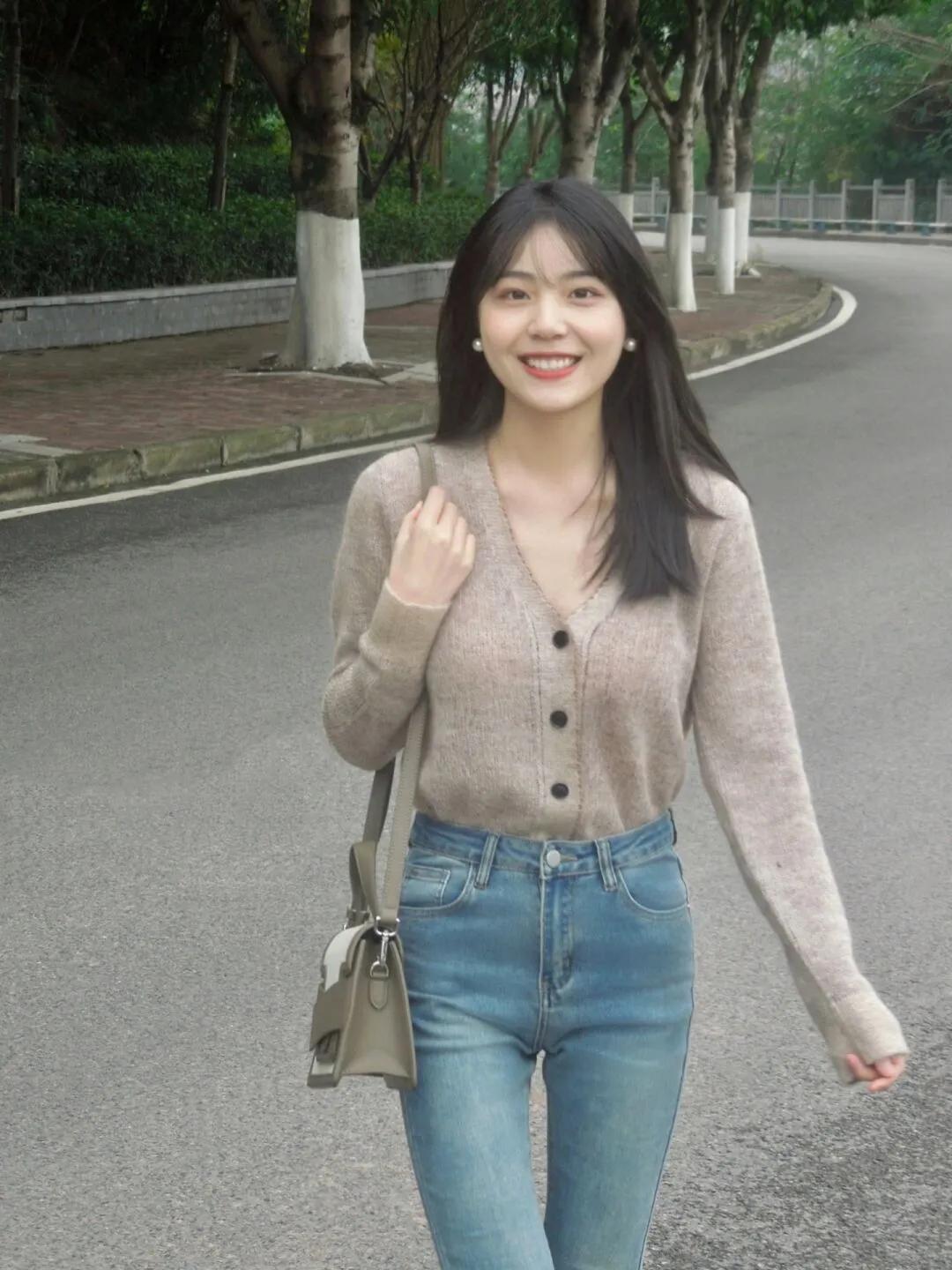 黑色连帽针织衫搭什么颜色的大衣,针织大衣配什么内搭最好看