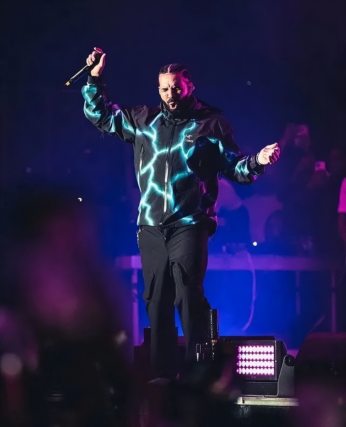 顶级户外品牌排行榜始祖鸟,始祖鸟和爱马仕