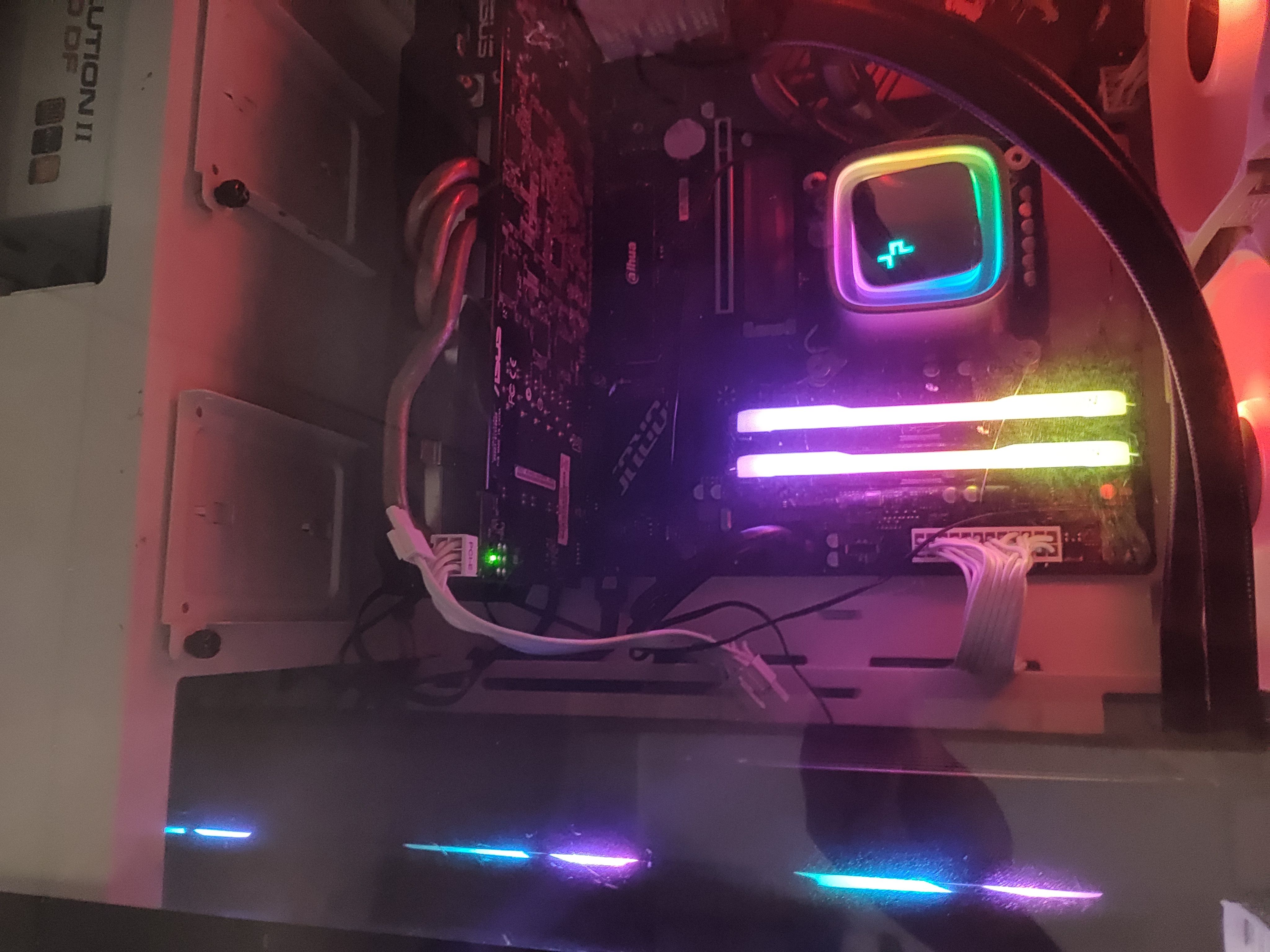 ​朗科绝影内存条：内存选购指南，性能、容量、性价比一个都不少