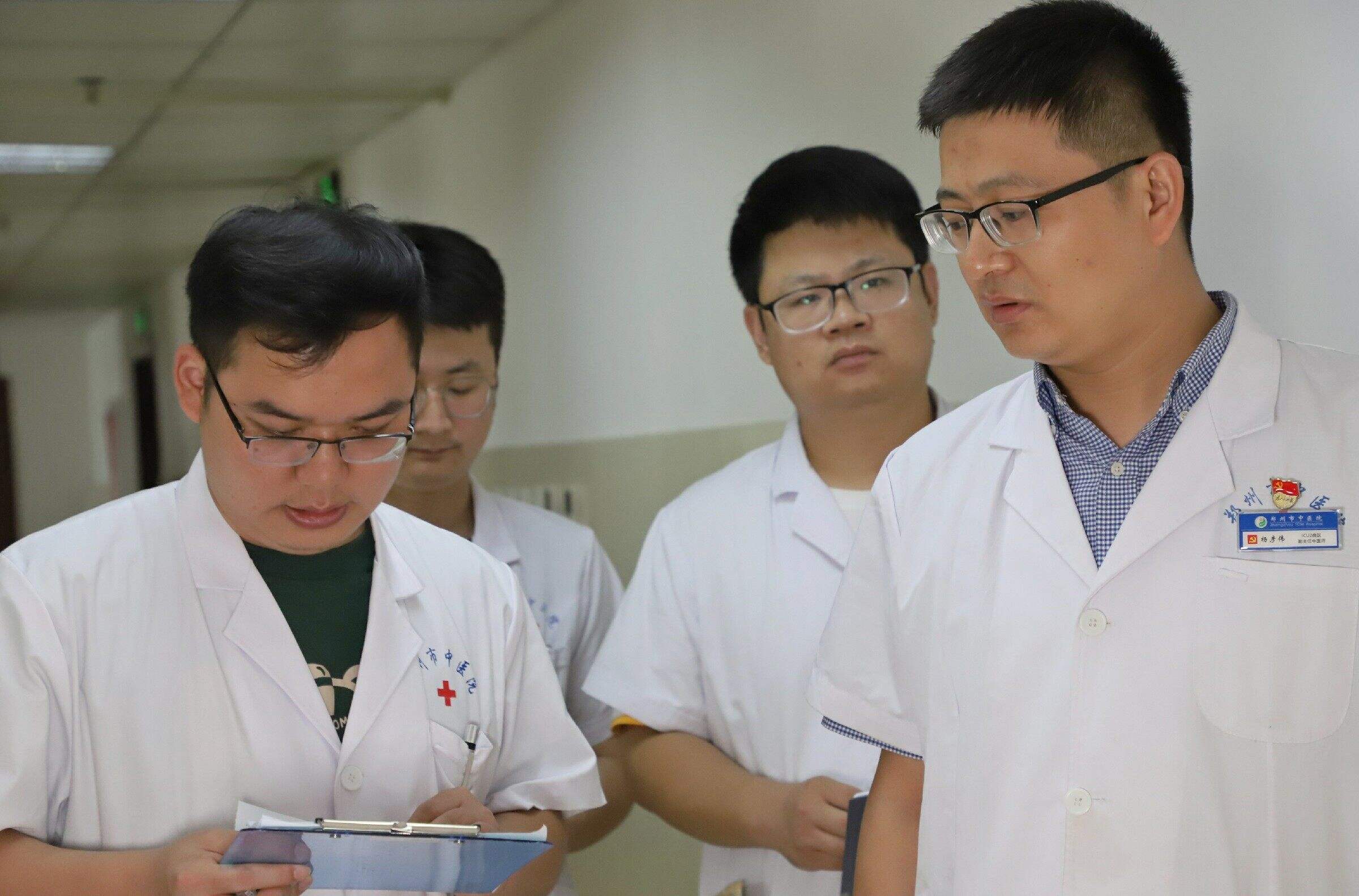 “西医不落后，中医做最强”｜郑州市中医院ICU二病区为救治呼吸急危重症患者贡献中医药力量