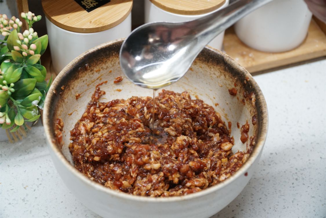 包饺子记住二放二不放,包饺子每个放多少肉合适