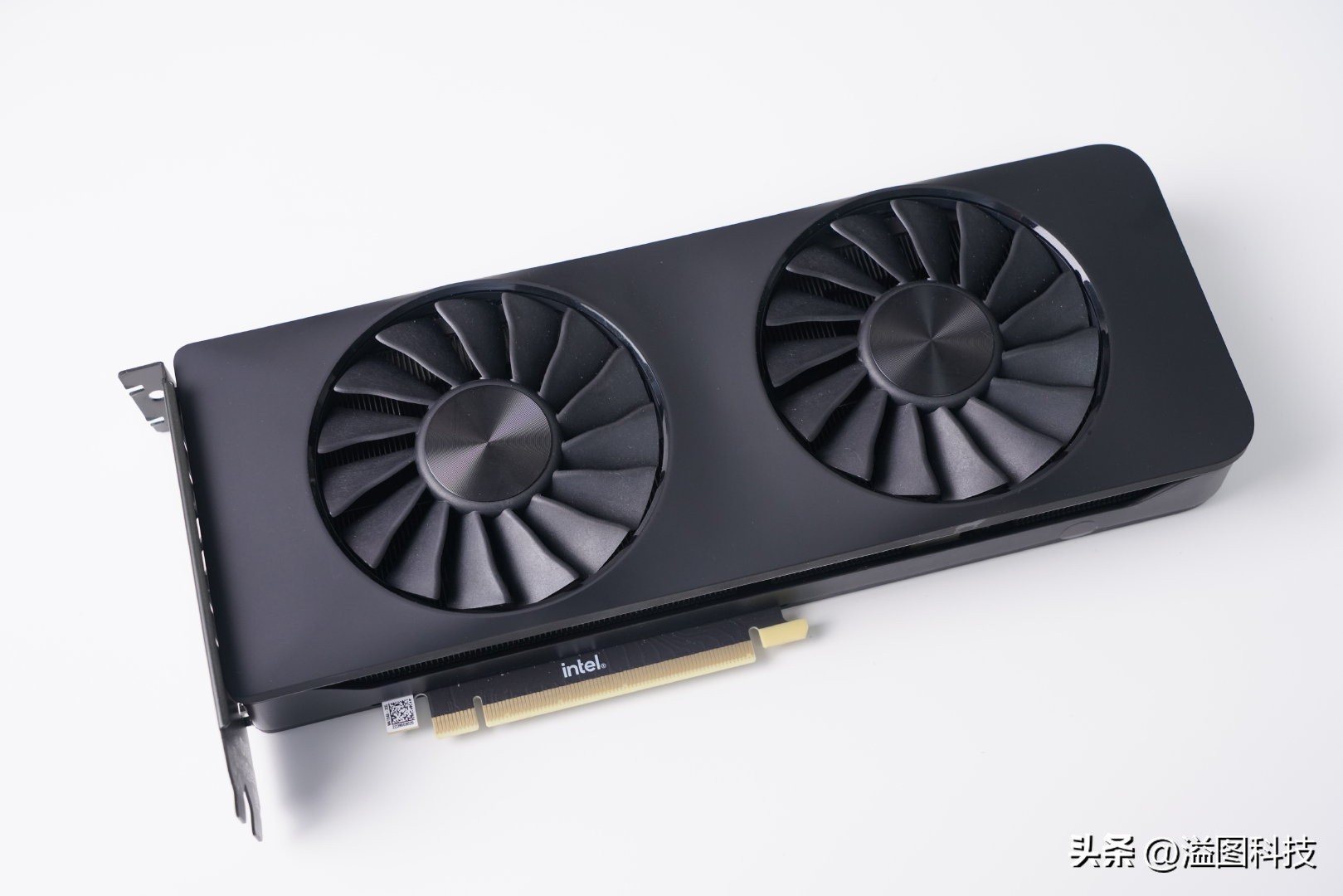 intelarca750显卡相当于什么档次,intelarca750配什么主板