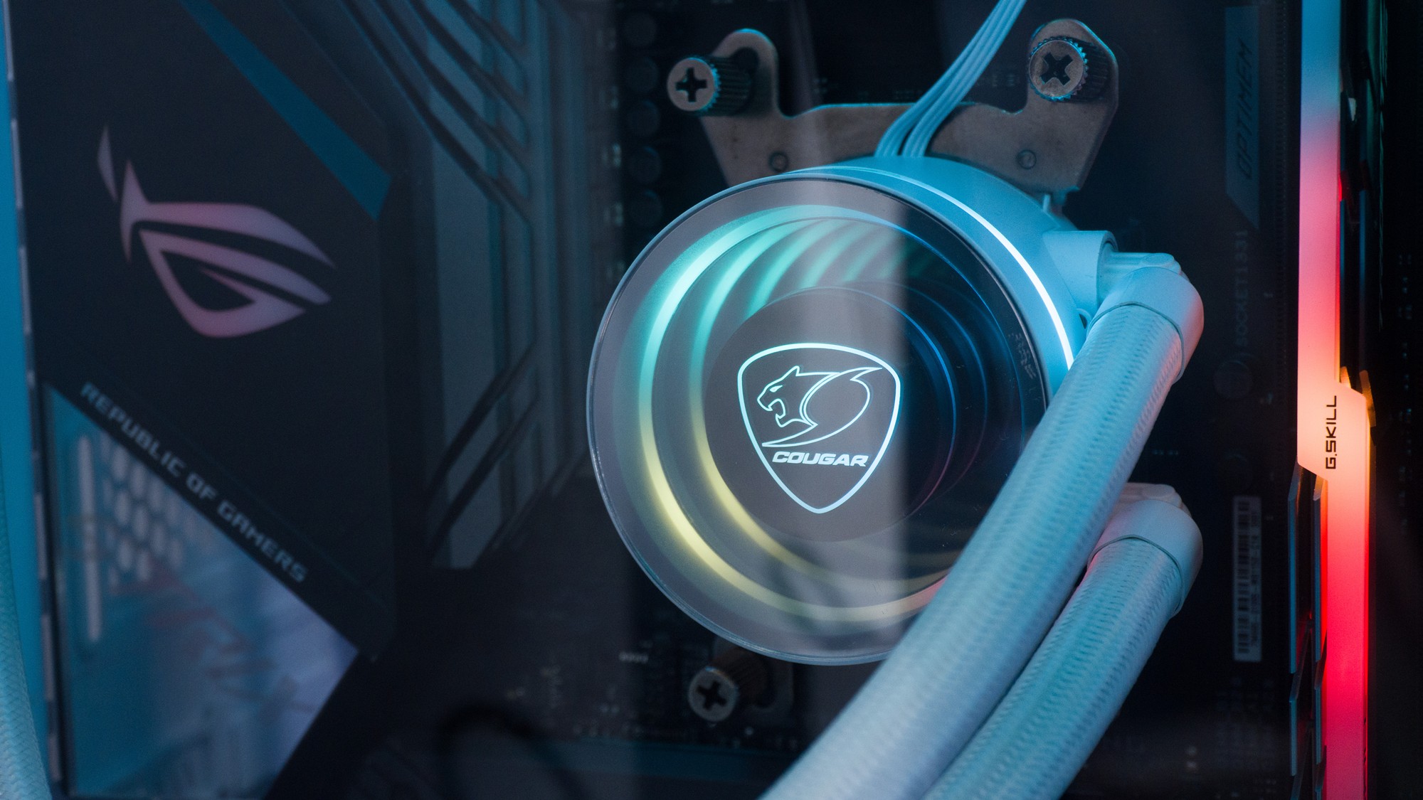 骨伽波塞冬240水冷怎么样,intelcpu用什么散热器比较好